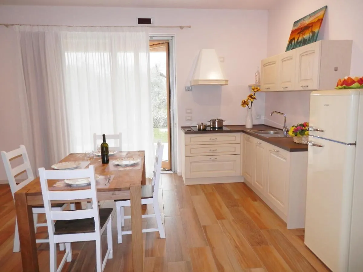 Agriturismo Fioralba Polpenazze del Garda 0*,
